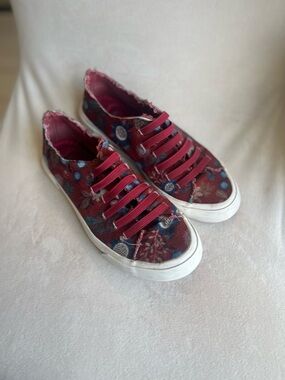 Rocket Dog Floral Slip-On Sneakers in Burgundy and Blue